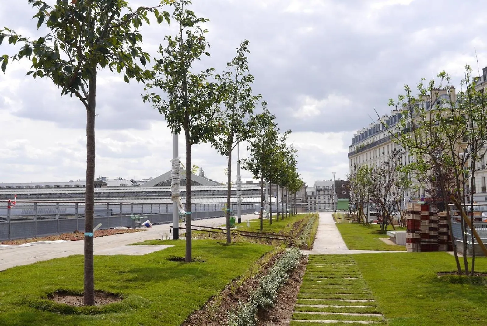 Le Petit Canotier Paris 0*,  France